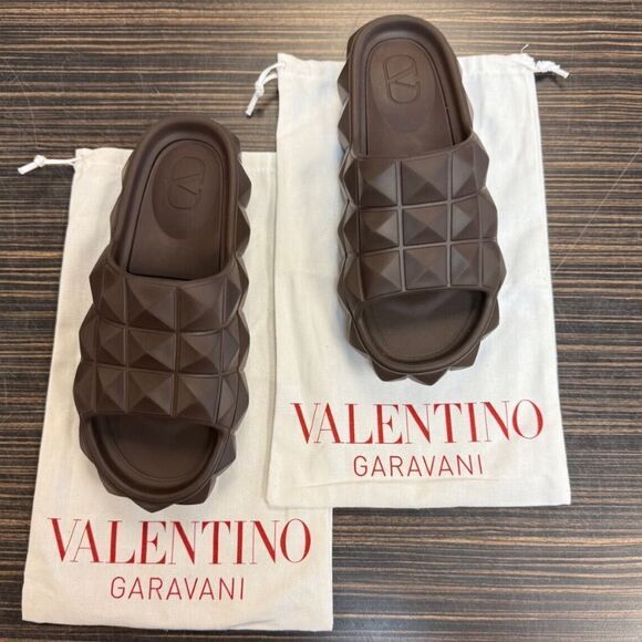 Valentino Garavani Brown Sandals slides